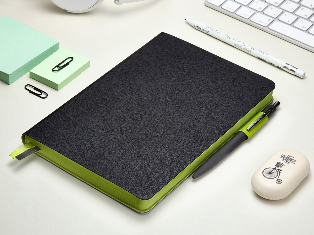 Ежедневник А5 датированный Boston на 2027 год