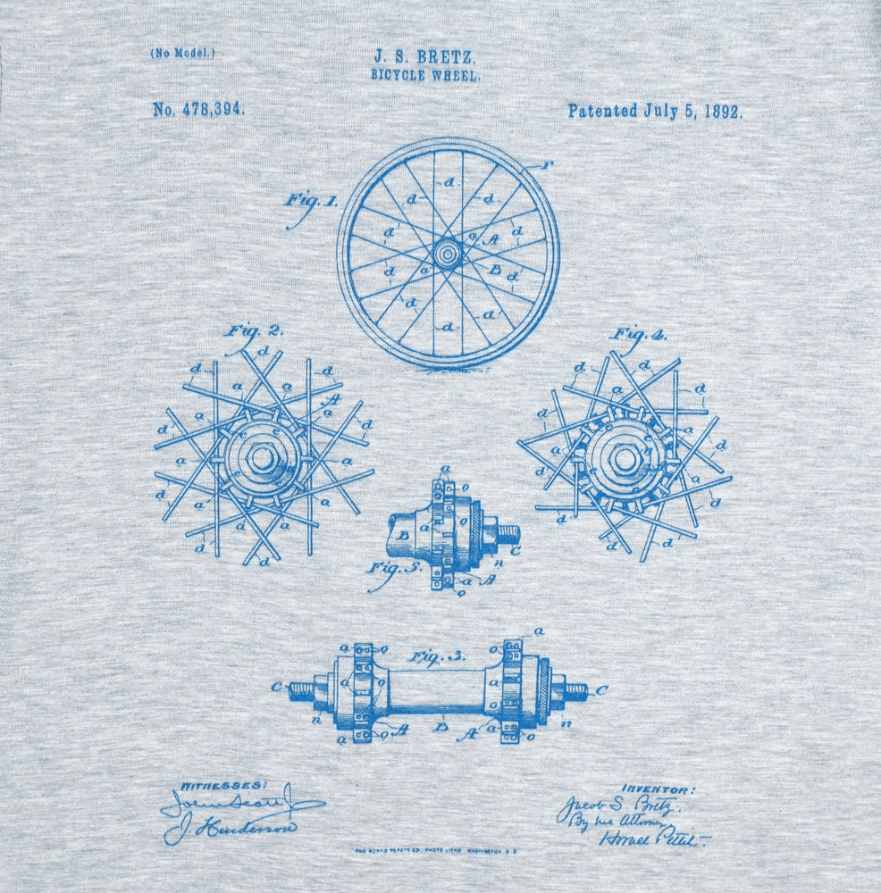 Футболка приталенная Old Patents. Wheel