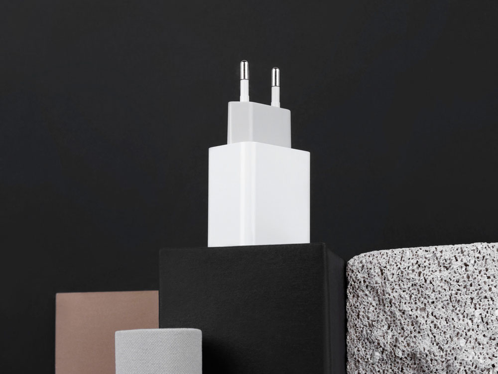 Сетевое зарядное устройство NEO ZQ3 PD, 20 Вт