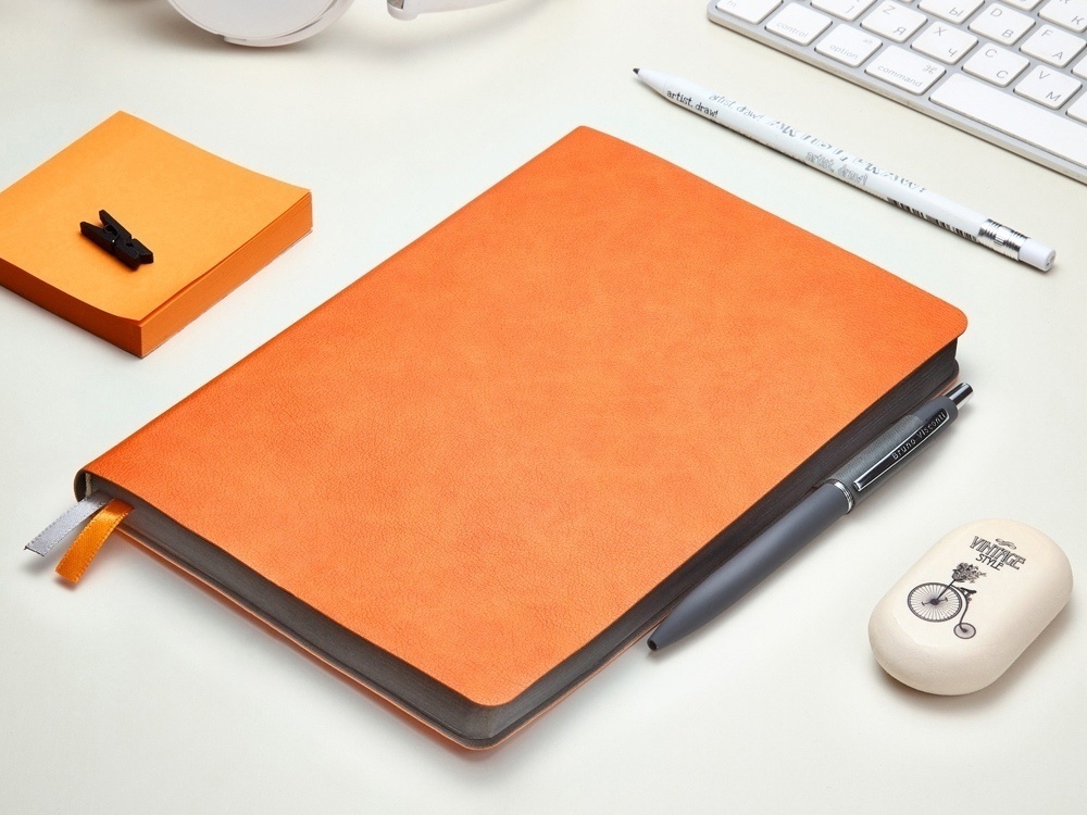 Ежедневник А5 датированный Boston на 2027 год