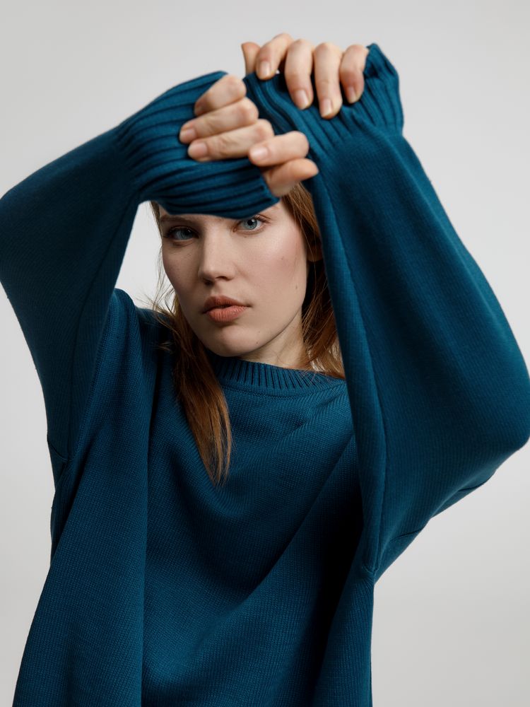 Джемпер оверсайз унисекс Stated в сумке