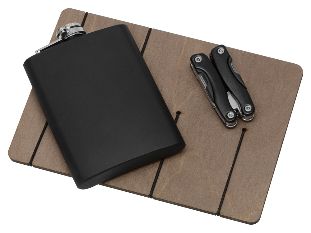 Подарочный набор с флягой и мультитулом Путешественник