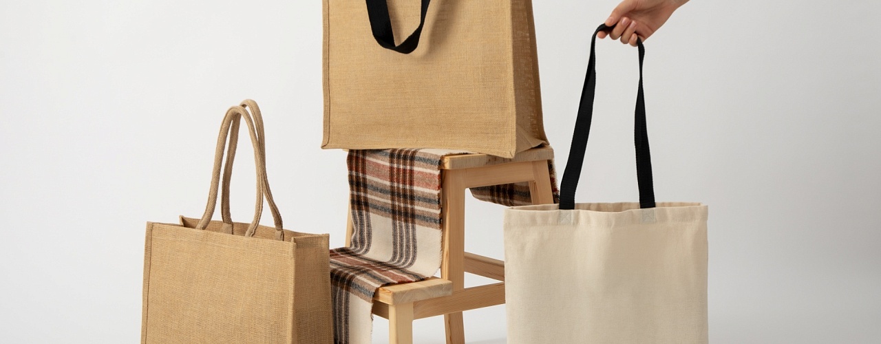 Шоппер с логотипом: от модного аксессуара до работающего инструмента бренда