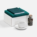 изумрудный