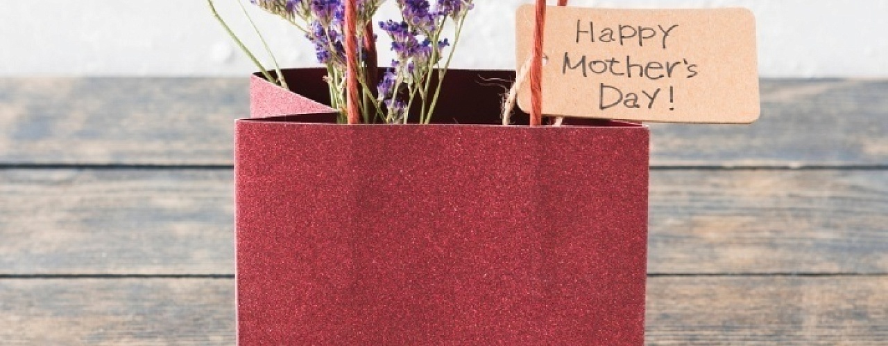 Зачем бизнесу нужна брендированная упаковка: простые пакеты, которые продают