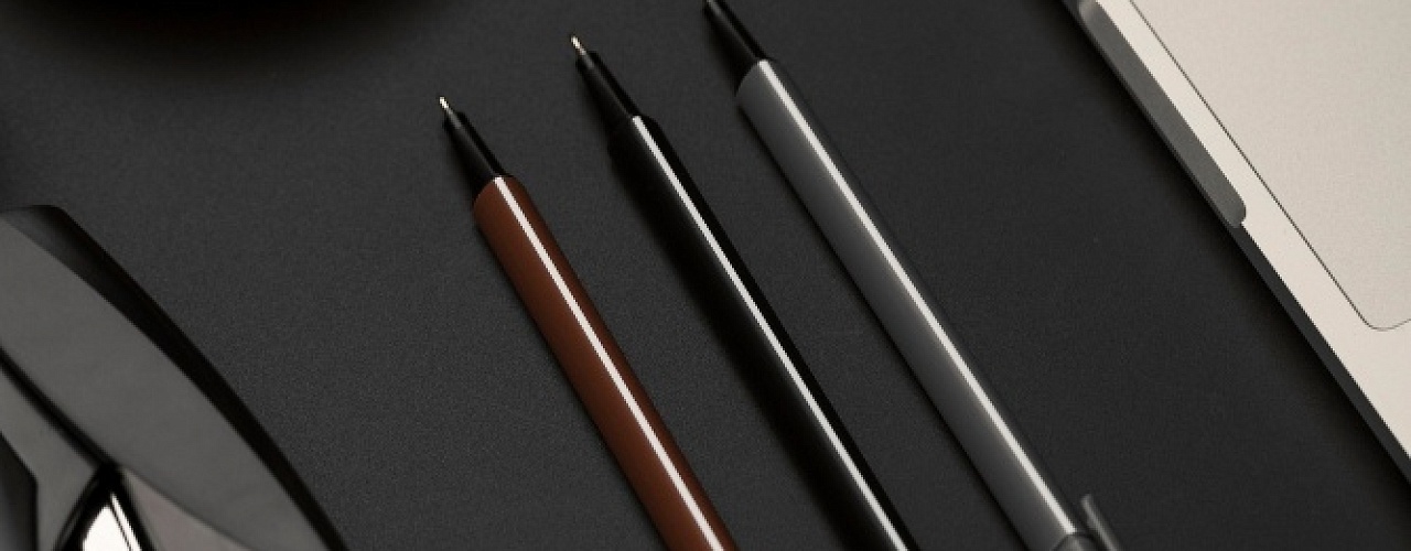 Ручка с логотипом: простой сувенир с высоким маркетинговым потенциалом